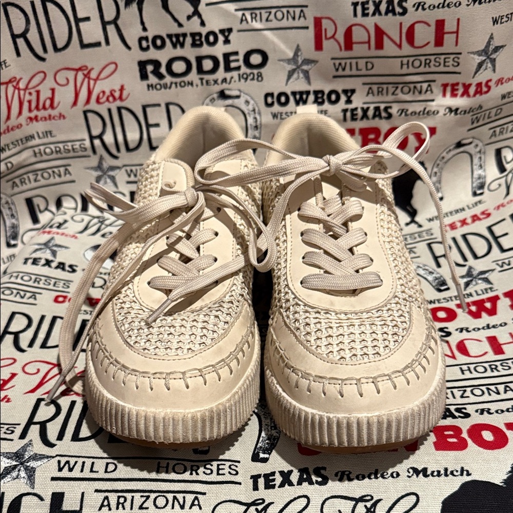 Elegant Cream Women's Sneakers